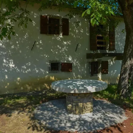 別荘 In Mit Grill, Garten Und Gemeinschaftlichem Pool Kotli