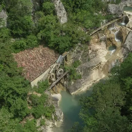 Holiday home Stone House *