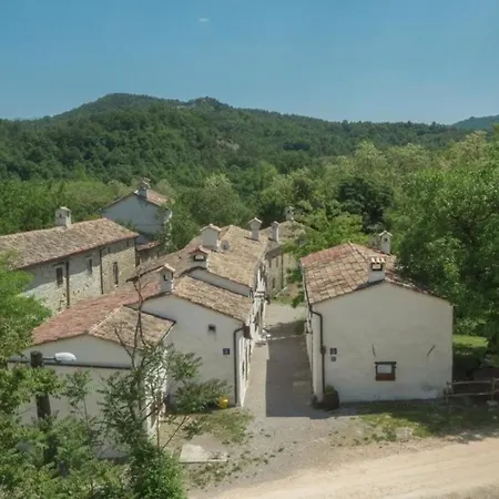 Holiday home In Mit Grill, Garten Und Gemeinschaftlichem Pool Kotli