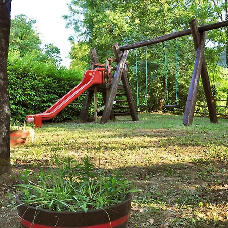 In Mit Grill, Garten Und Gemeinschaftlichem Pool Kotli